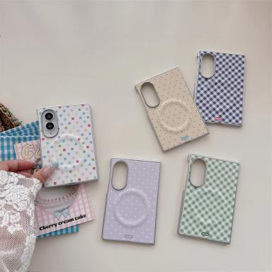 Kawaii Cartoon texture Magnetic Phone Case for Samsung Galaxy Z Fold 8 Ultra Fold 7 6 5 4 Cover With Magsafe Stand Chain Cases