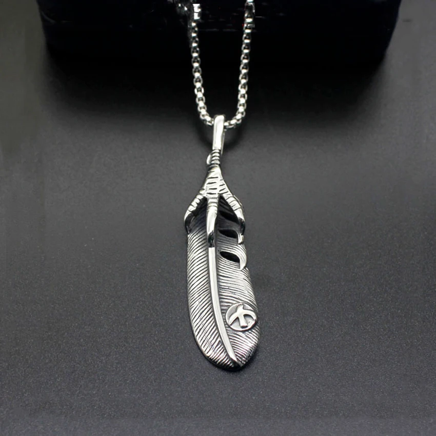 Fashion Stainless Steel Necklace Couple Models Titanium Steel Pendant Jewelry Feather Paw Pendant Gifts Hot Sale Featured