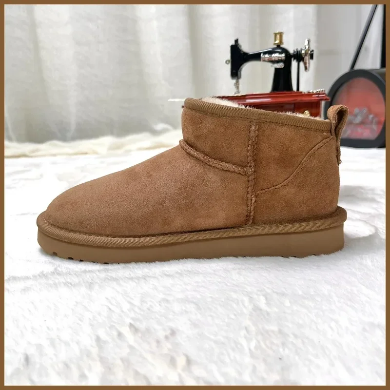 2026 New Classic Mini Snow Boots Combining Sheepskin And Genuine Leather Winter Fashionable And Casual Warm Boots Gallery 1 2026 New Classic Mini Snow Boots Combining Sheepskin And Genuine Leather Winter Fashionable And Casual Warm Boots Gallery 1